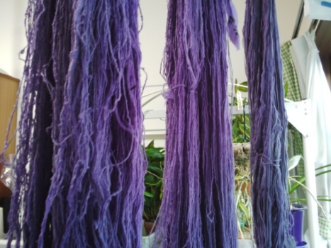 紫根の糸