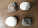 4種の石